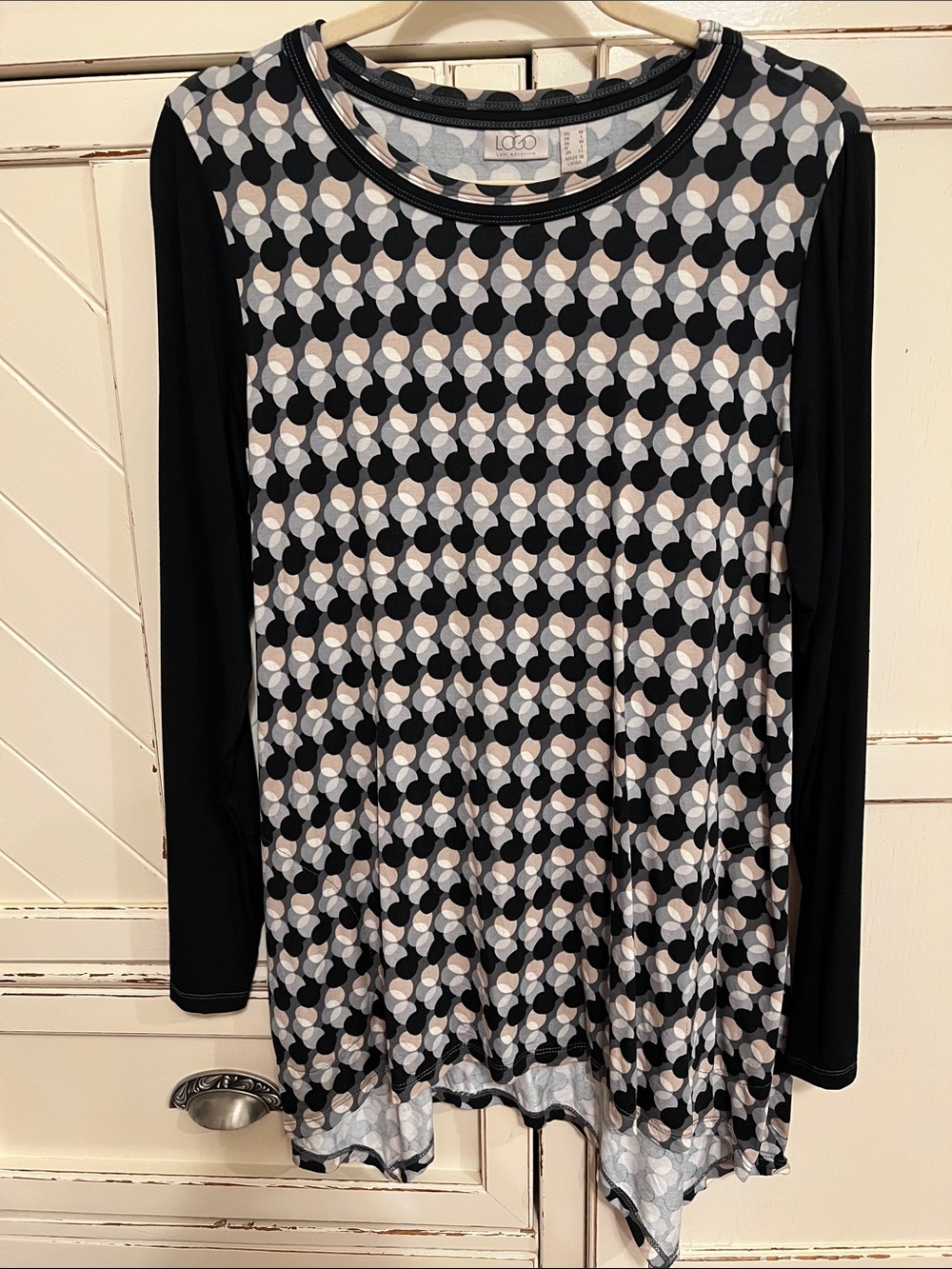 LOGO by Lori Goldstein Black, Gray & Cream Geometric Long-Sleeve Tee